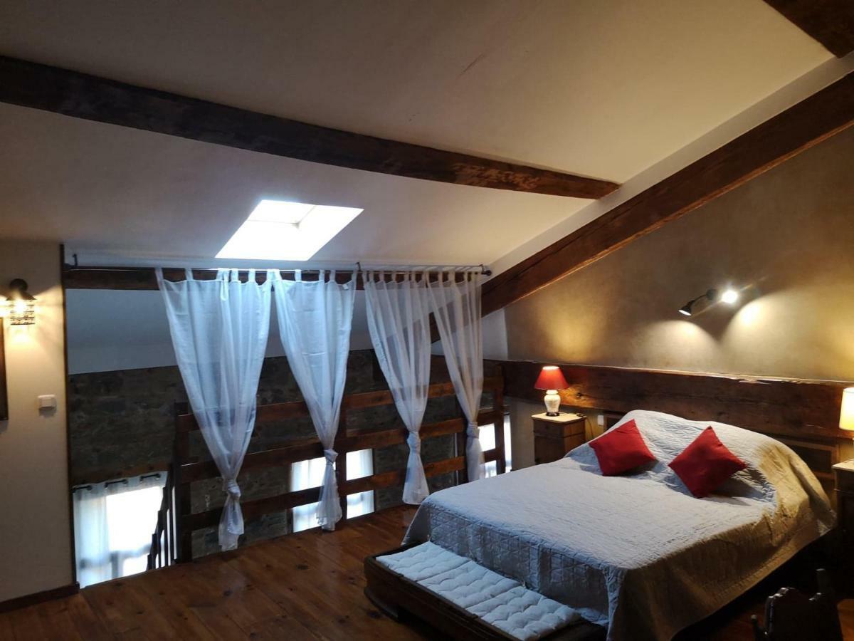 El Castell Embruixat Hotel Saint-Hippolyte  Екстериор снимка