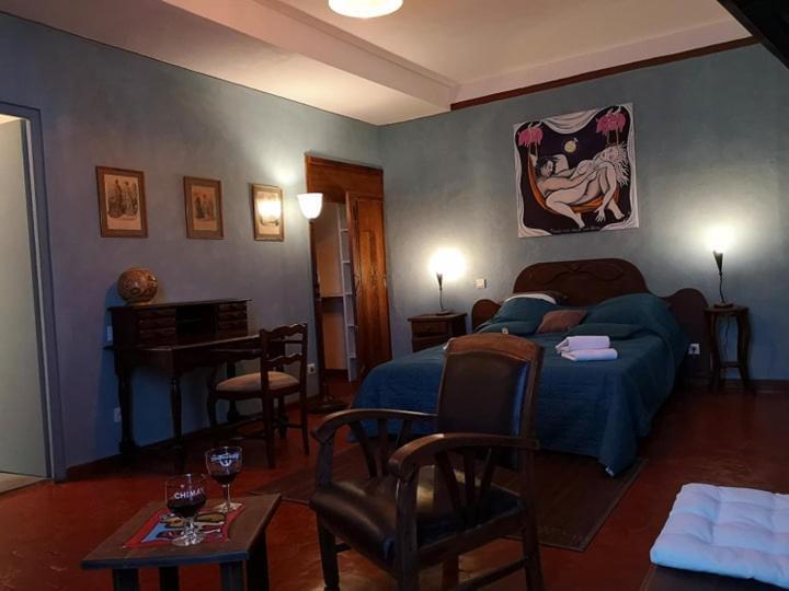 El Castell Embruixat Hotel Saint-Hippolyte  Екстериор снимка